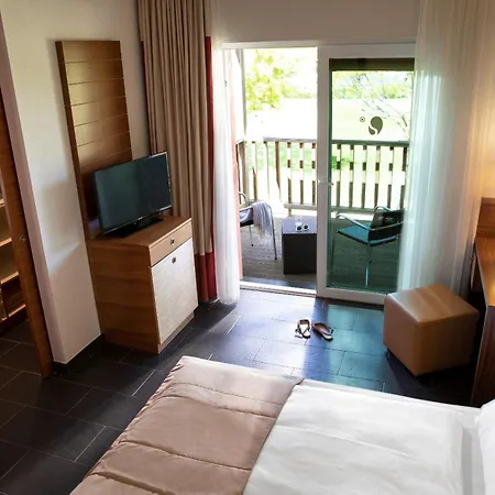 Semesteranläggning (resort) Robinson Quinta Da Ria 4*